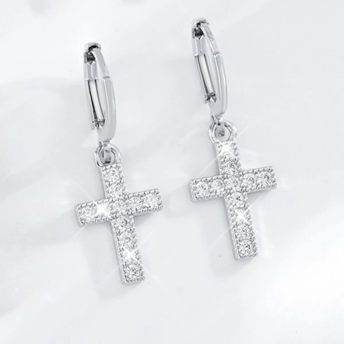 Arete Candonga Mujer Niña Cruz Mediana Oro Laminado Circonio