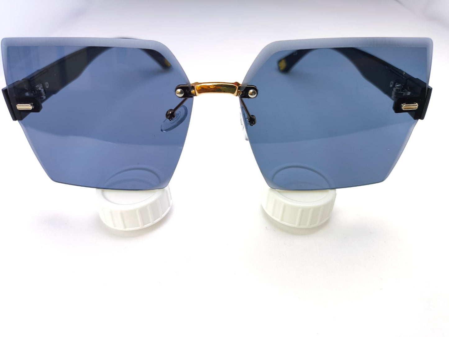 Gafas de Sol Mujer Retro Lujo 2025 UV400 ✨ Sin Marco Negro