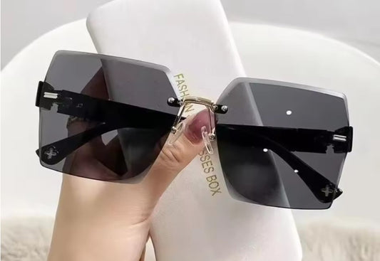 Gafas de Sol Mujer Retro Lujo 2025 UV400 ✨ Sin Marco Negro